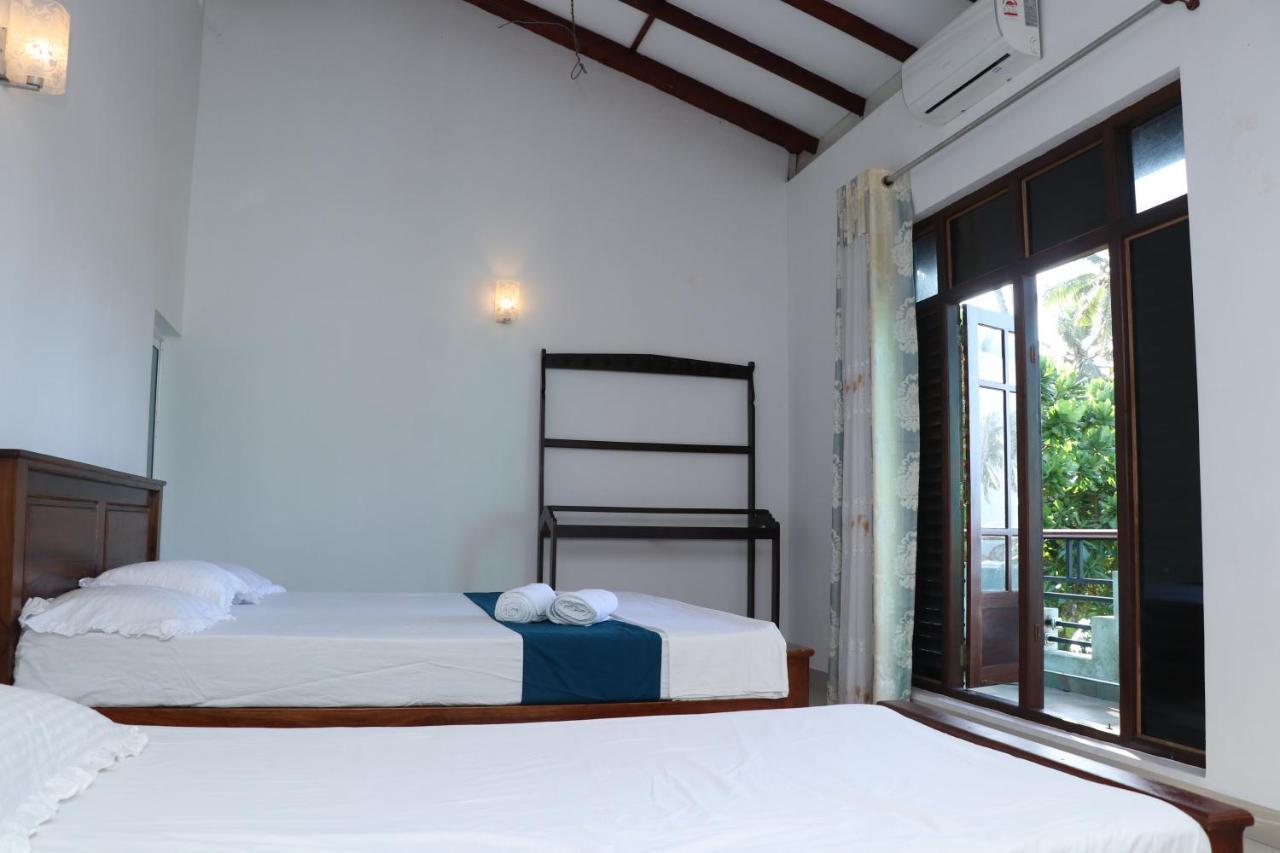 Southern Entry Dikwella Ngoại thất bức ảnh