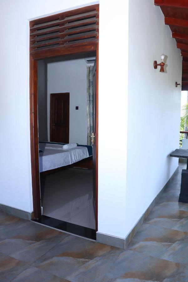 Southern Entry Dikwella Ngoại thất bức ảnh