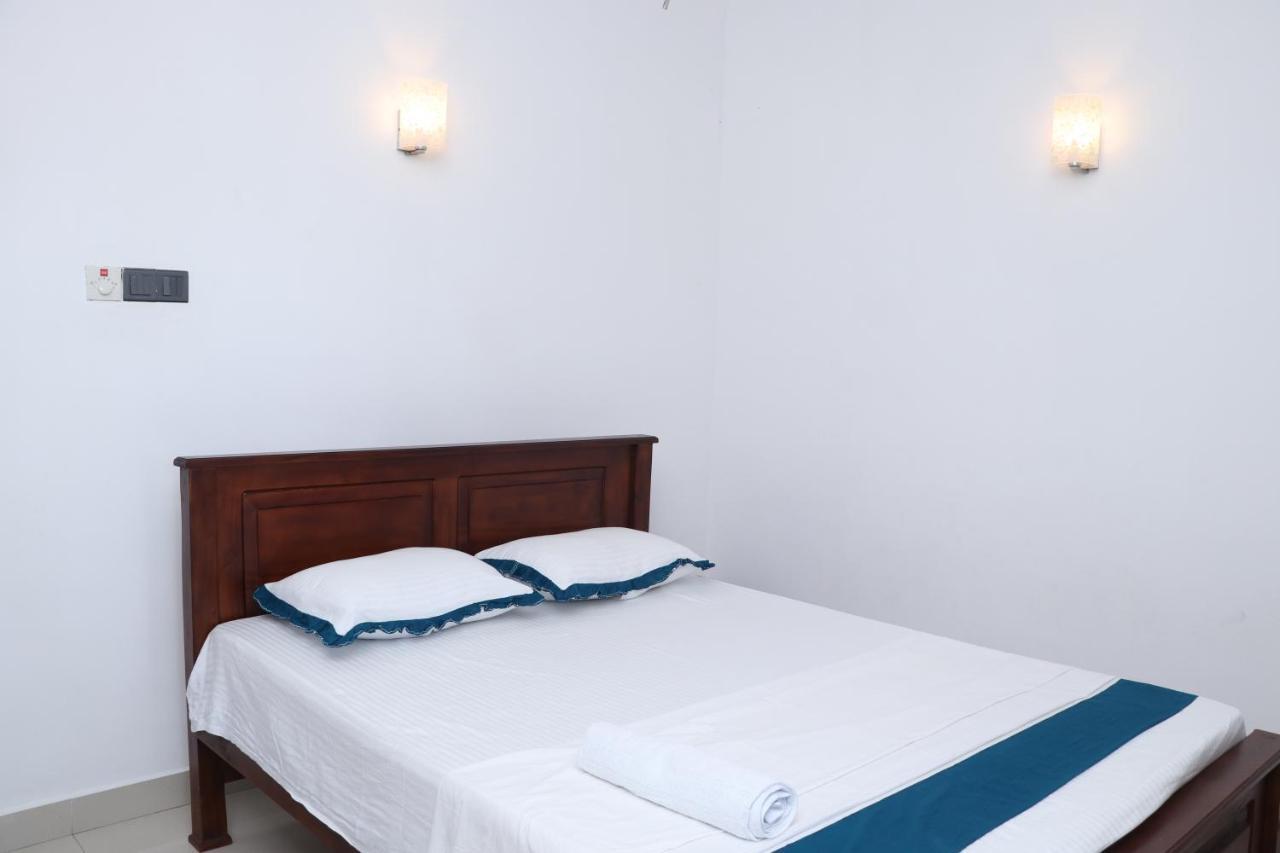 Southern Entry Dikwella Ngoại thất bức ảnh